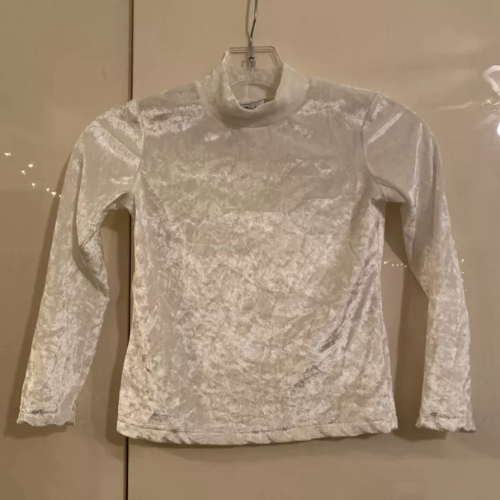 Area Code - Girls' White Velour Mock Neck Top